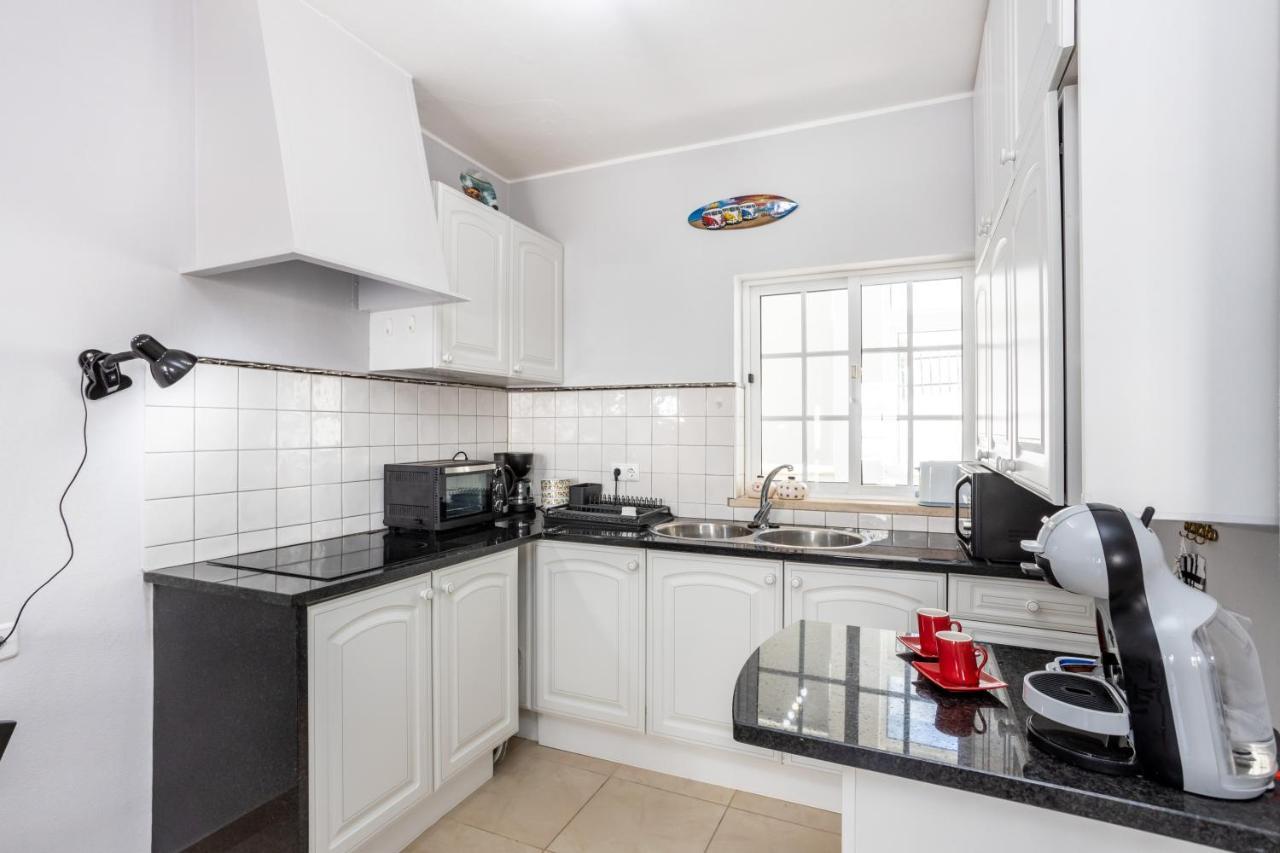 Newly Renovated 2 Bedroom Townhouse - Close To Salema Beach Kültér fotó