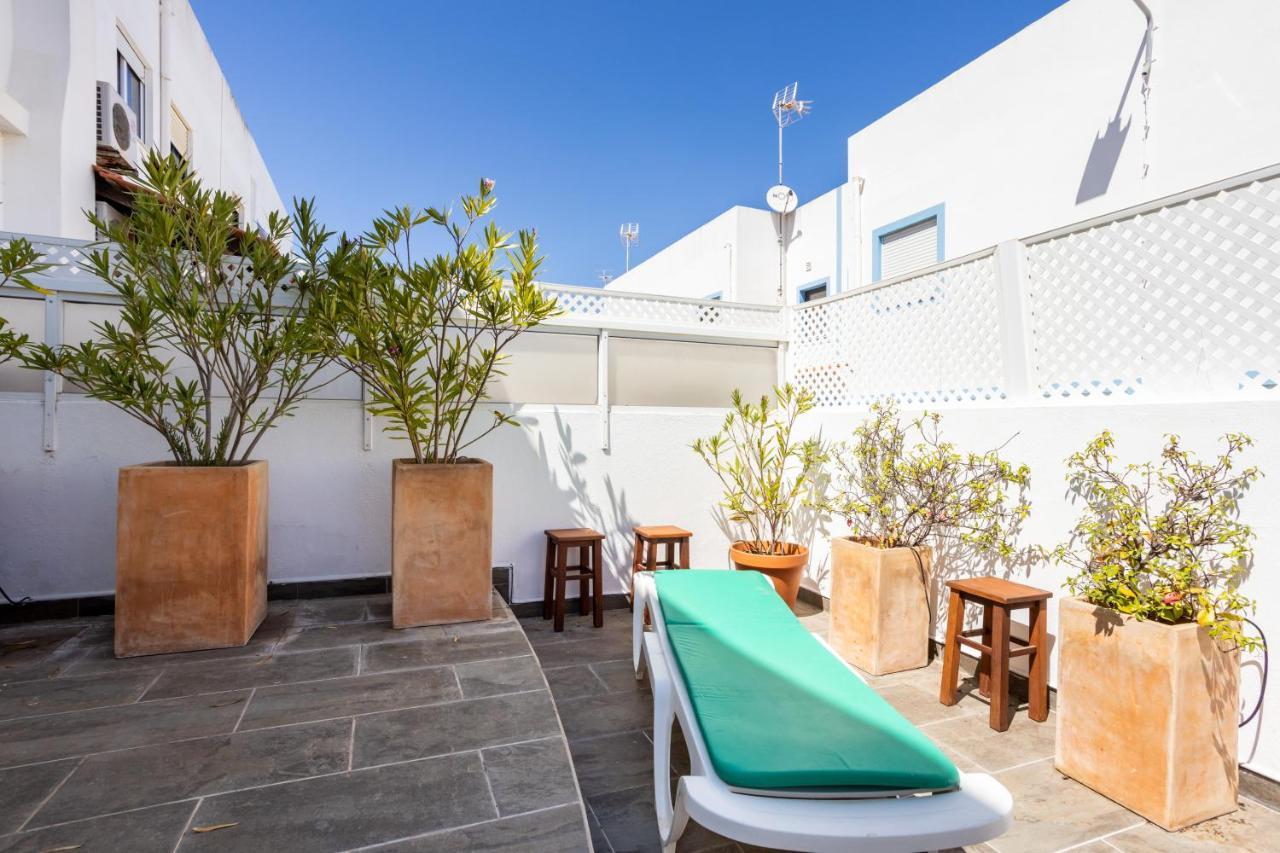 Newly Renovated 2 Bedroom Townhouse - Close To Salema Beach Kültér fotó