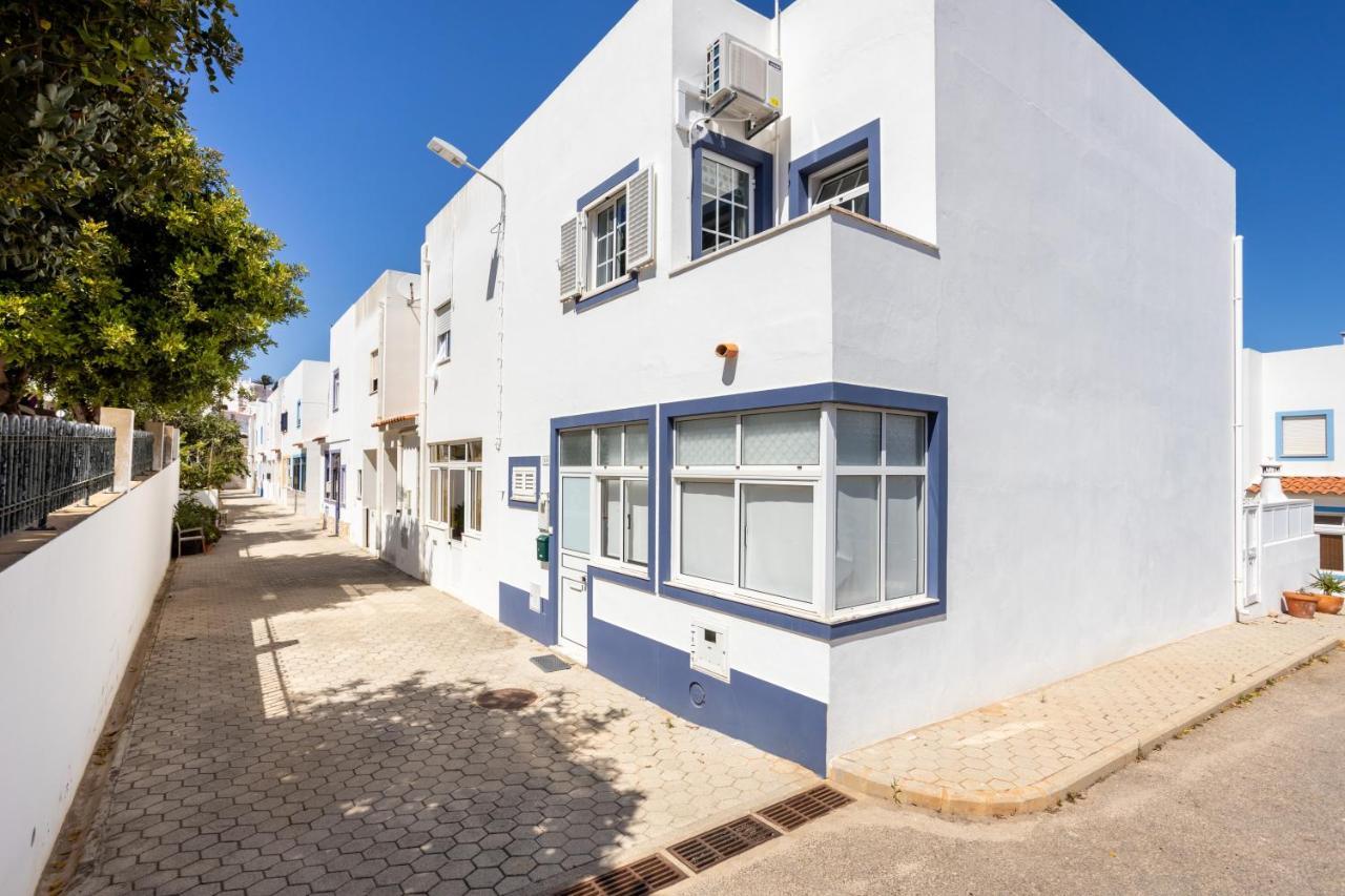 Newly Renovated 2 Bedroom Townhouse - Close To Salema Beach Kültér fotó